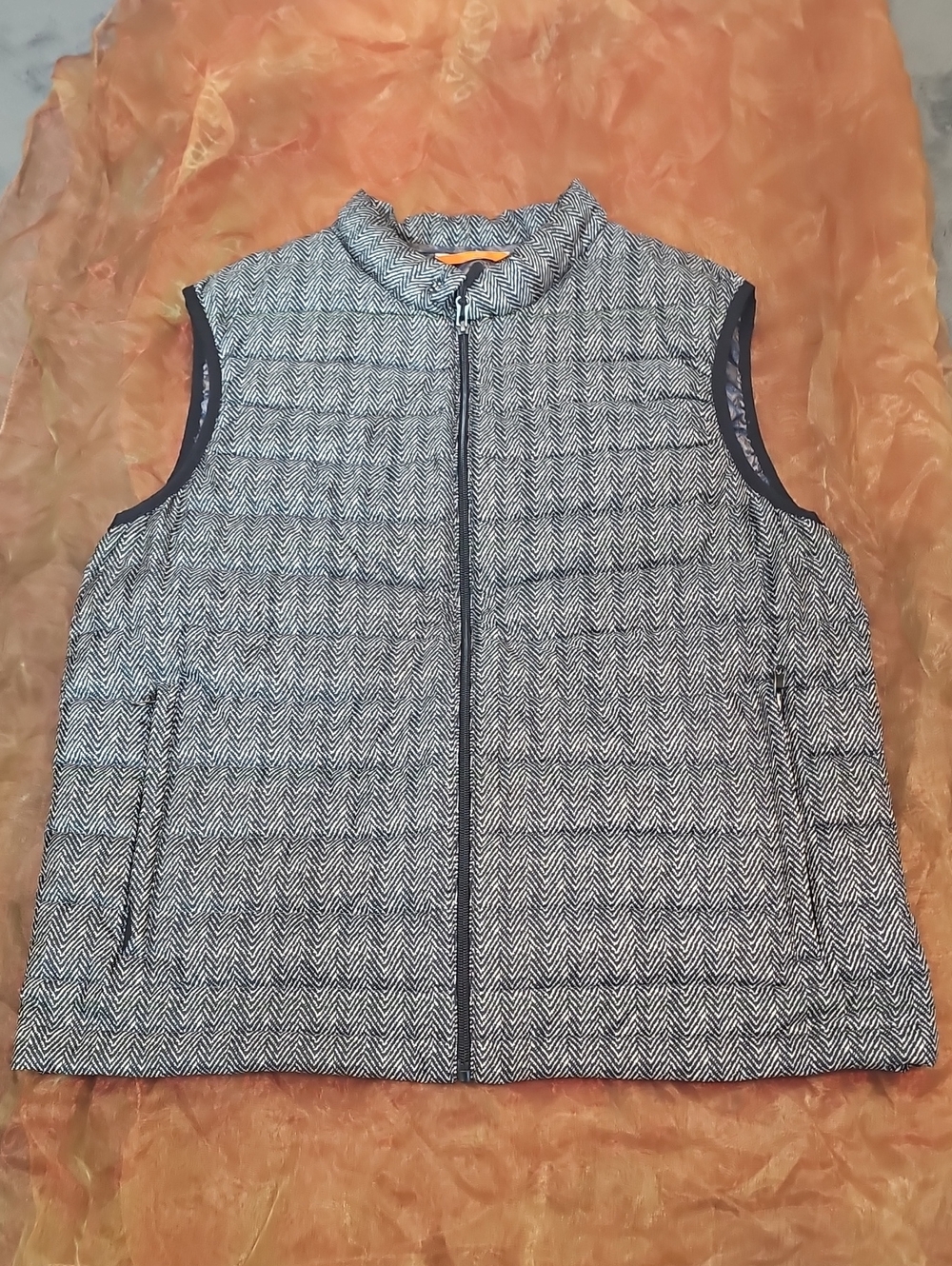 Tallia Men’s M Down Puffer Vest Gray Herringbone Paisley Lined Full Zip